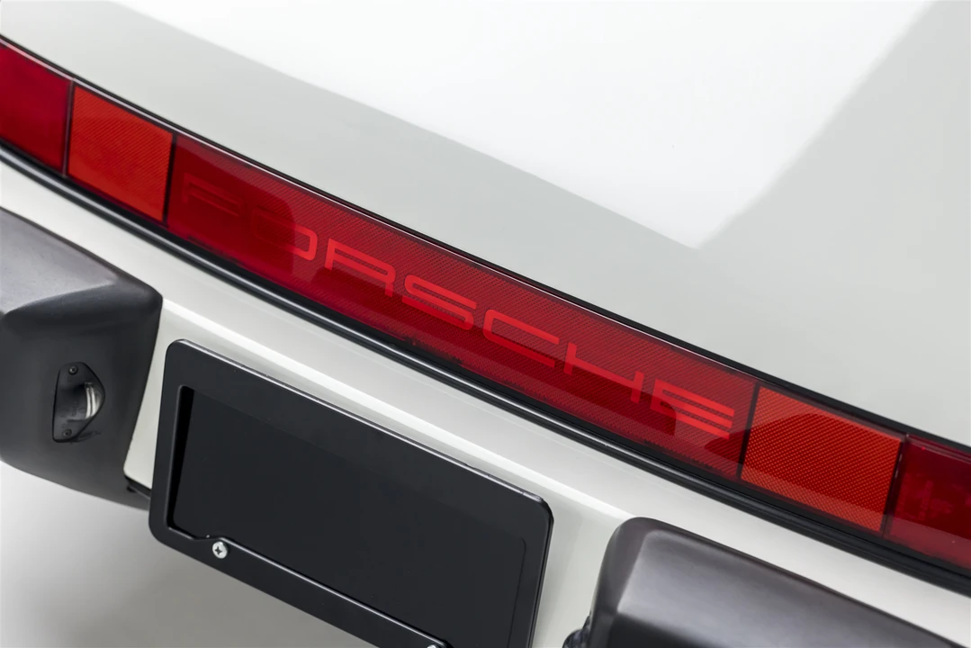 1989 Porsche 911 Carrera 3.2 - Image 28 of 31