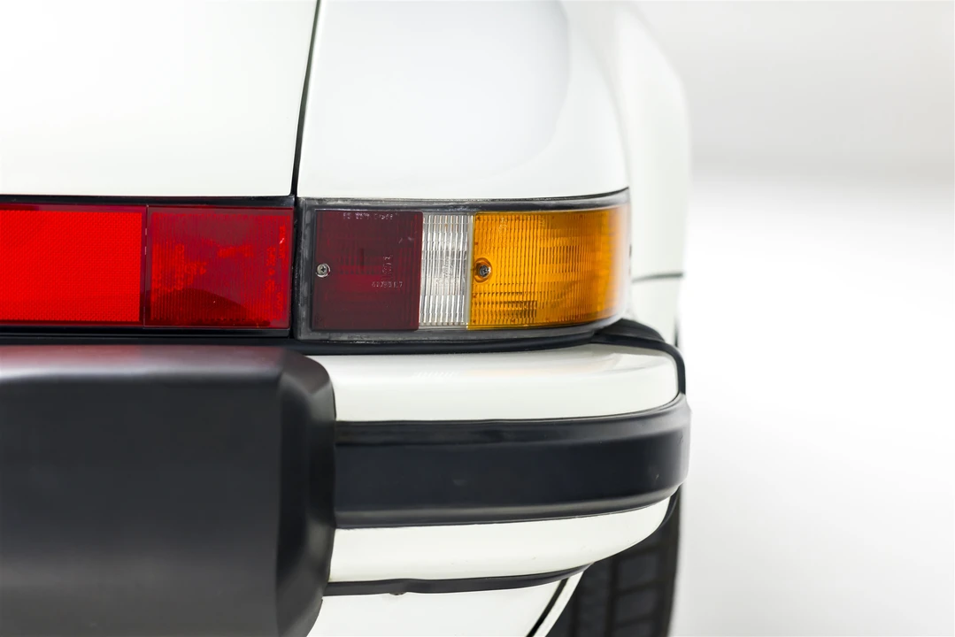 1989 Porsche 911 Carrera 3.2 - Image 27 of 31