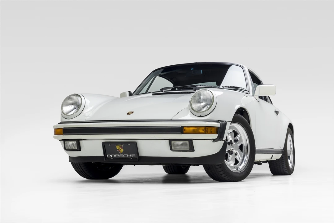 1989 Porsche 911 Carrera 3.2 - Image 2 of 31
