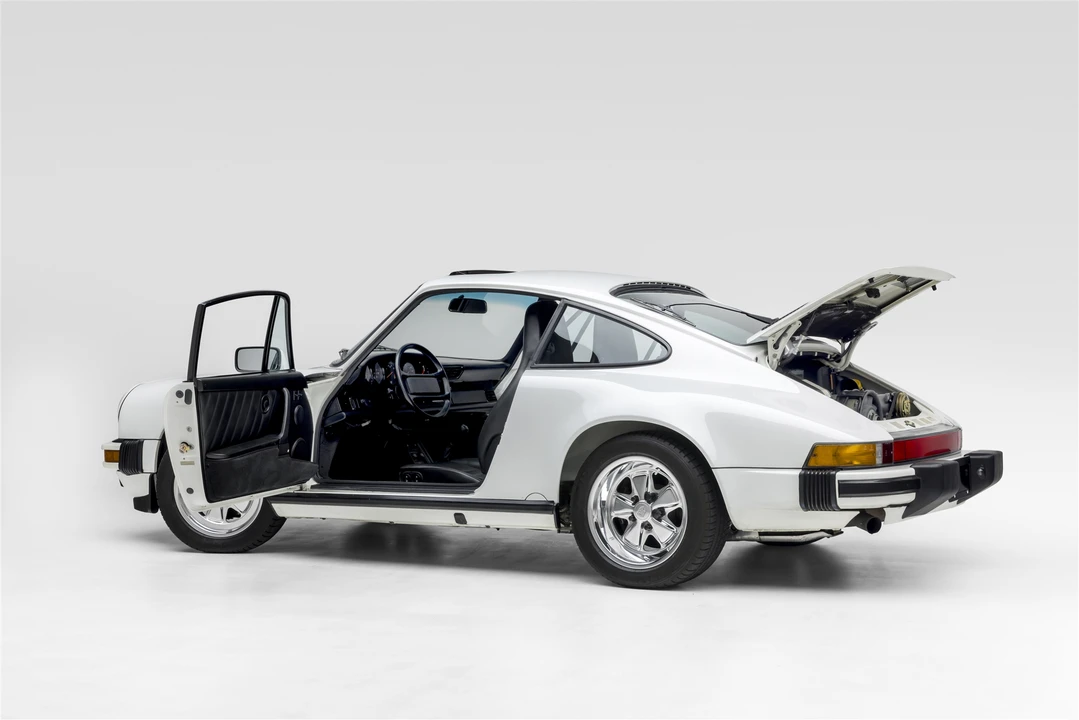 1989 Porsche 911 Carrera 3.2 - Image 8 of 31