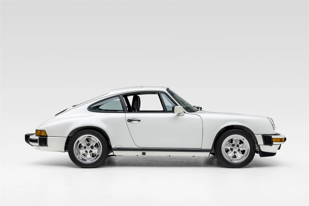 1989 Porsche 911 Carrera 3.2 - Image 16 of 31
