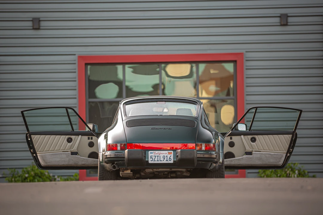 1989 Porsche 911 Carrera 3.2 - Image 28 of 31
