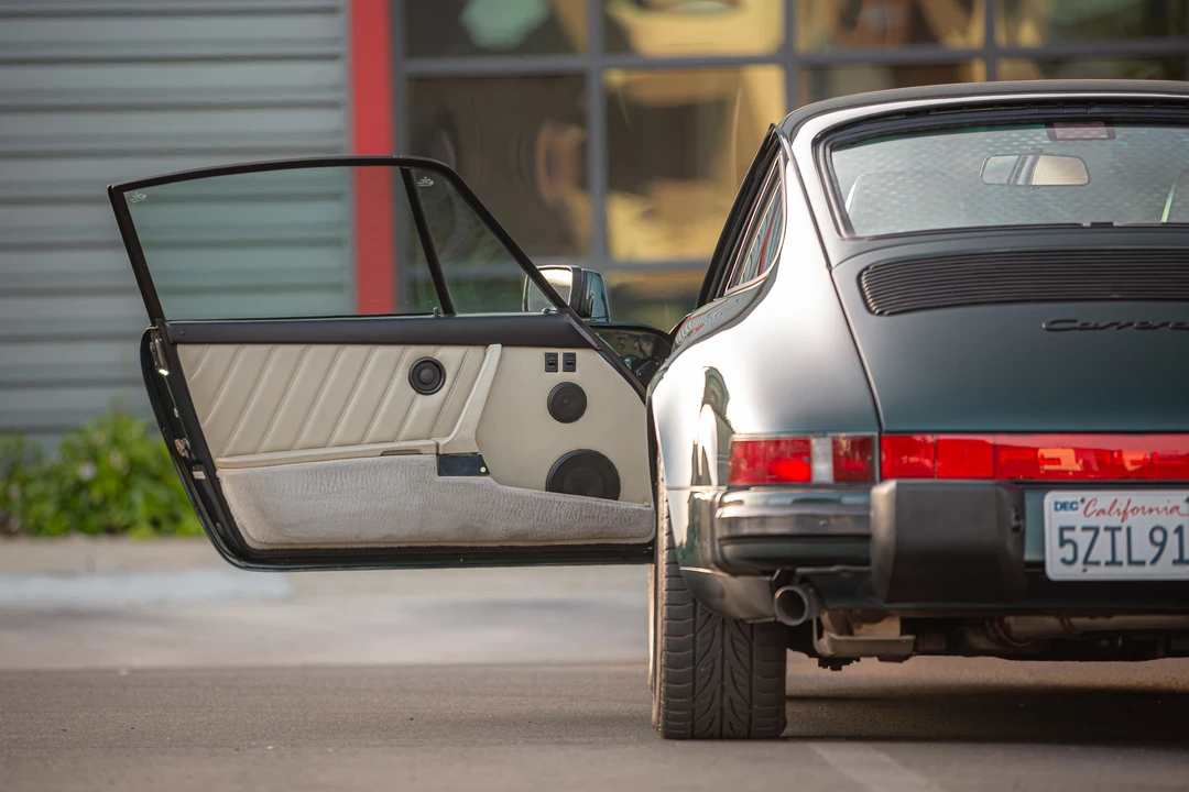 1989 Porsche 911 Carrera 3.2 - Image 27 of 31