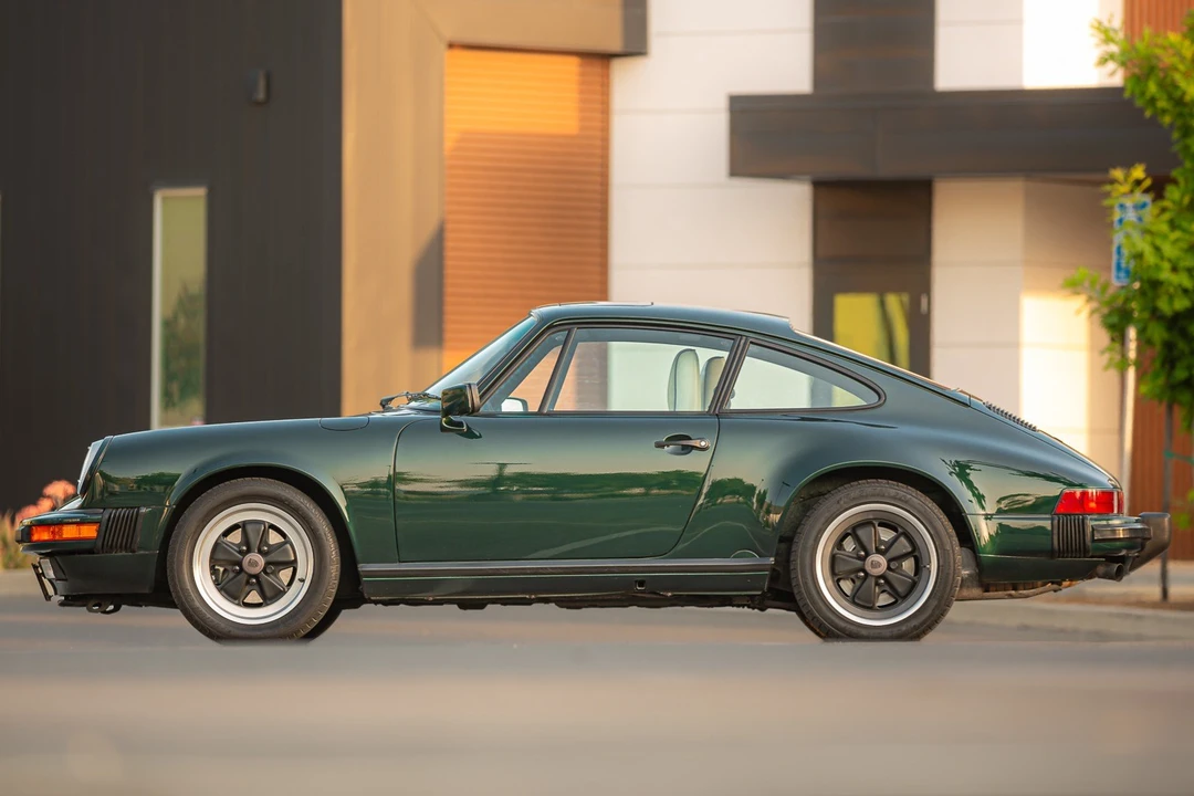 1989 Porsche 911 Carrera 3.2 - Image 2 of 31