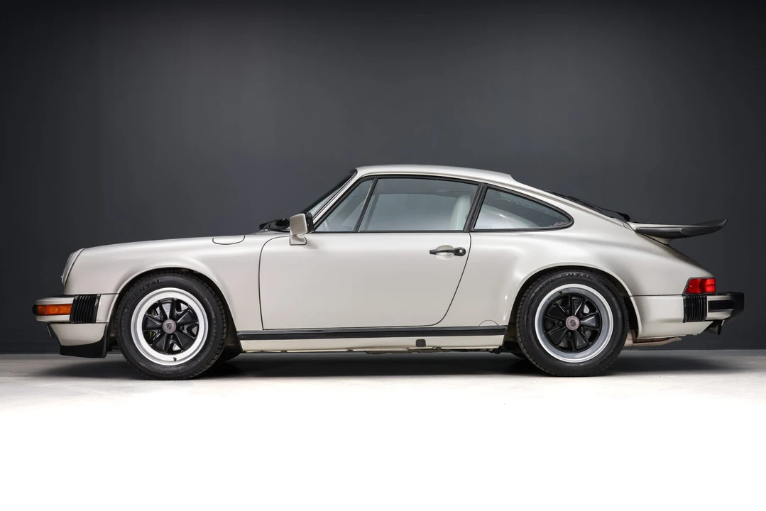 1989 Porsche 911 Carrera 3.2 - Image 4 of 31