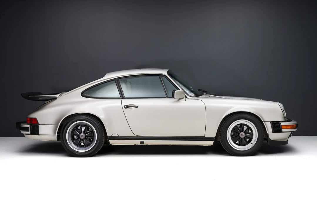 1989 Porsche 911 Carrera 3.2 - Image 12 of 31