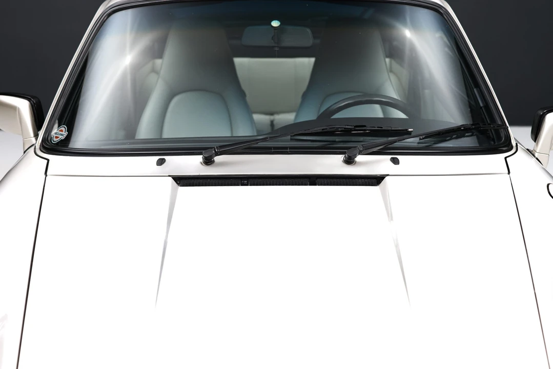 1989 Porsche 911 Carrera 3.2 - Image 28 of 31