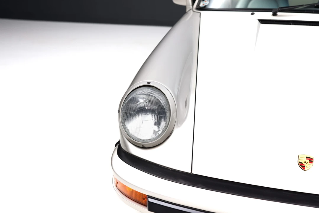 1989 Porsche 911 Carrera 3.2 - Image 24 of 31