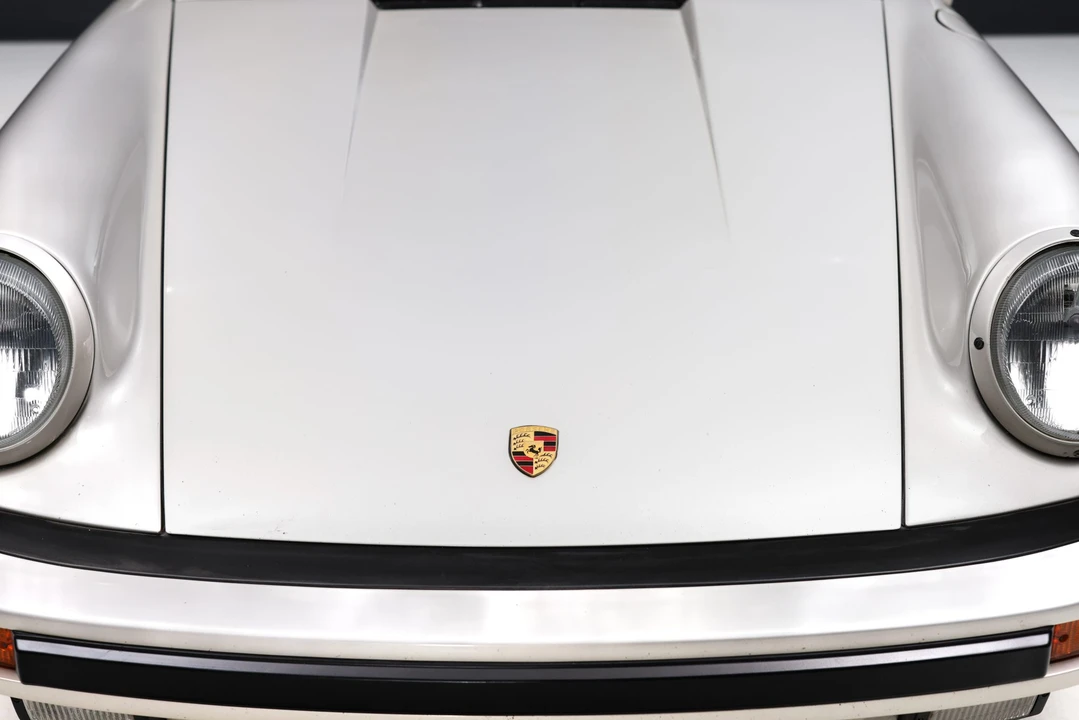1989 Porsche 911 Carrera 3.2 - Image 25 of 31