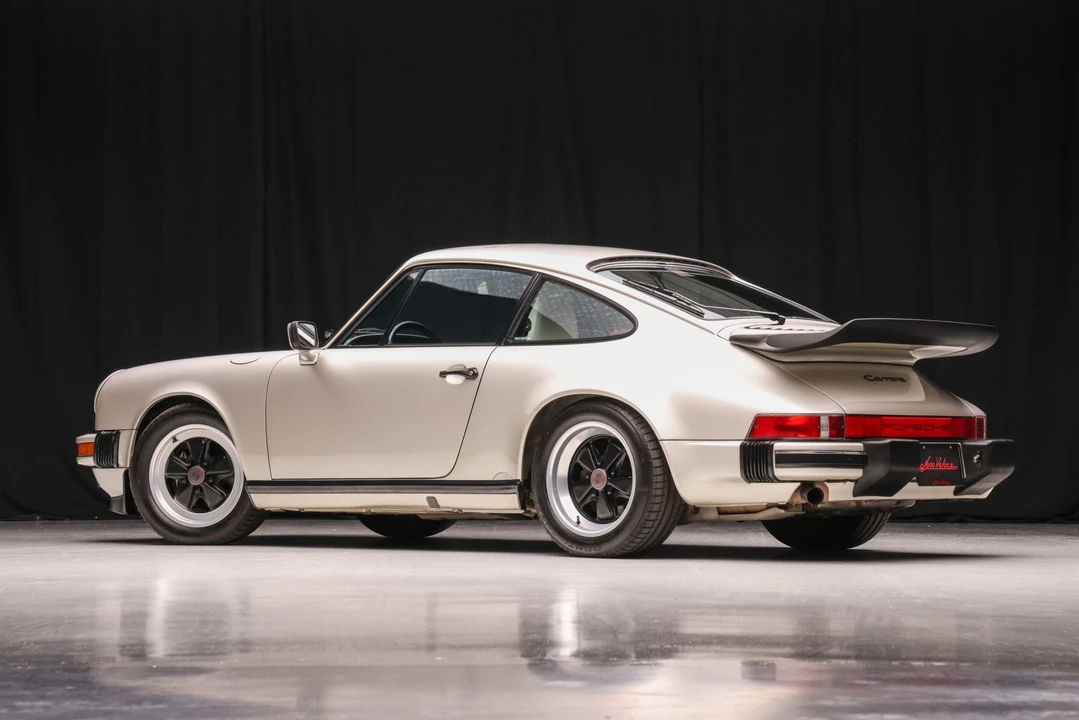 1989 Porsche 911 Carrera 3.2 - Image 10 of 31