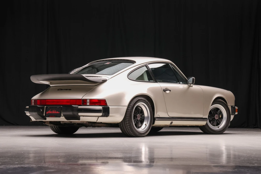 1989 Porsche 911 Carrera 3.2 - Image 16 of 31