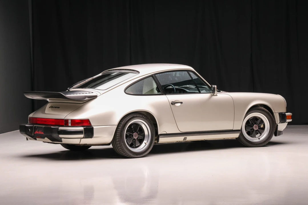 1989 Porsche 911 Carrera 3.2 - Image 17 of 31
