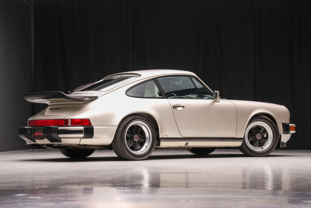 1989 Porsche 911 Carrera 3.2 - Image 18 of 31