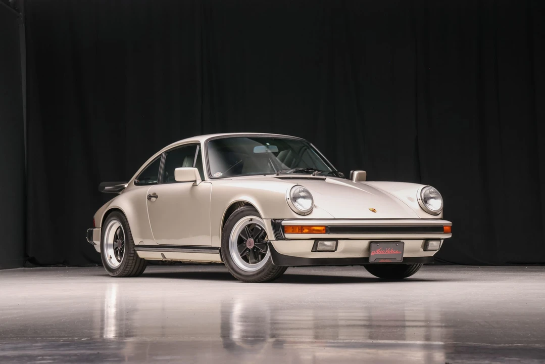 1989 Porsche 911 Carrera 3.2 - Image 24 of 31
