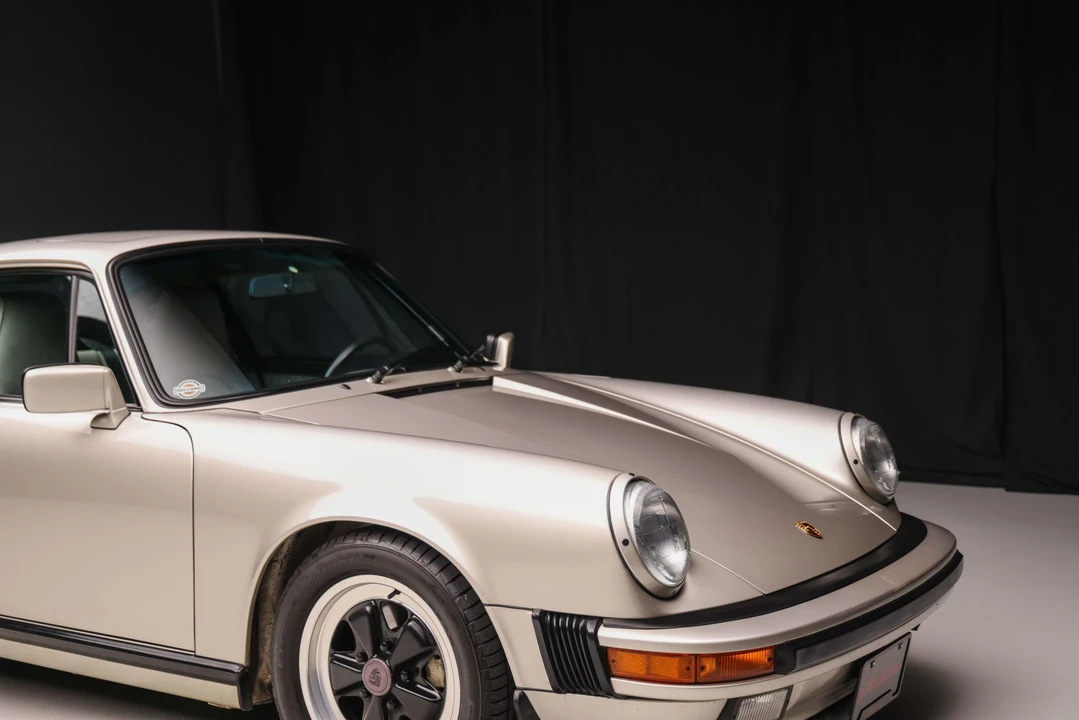 1989 Porsche 911 Carrera 3.2 - Image 29 of 31
