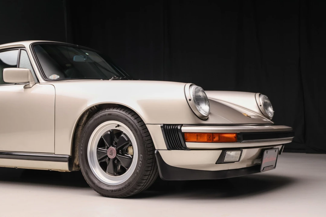 1989 Porsche 911 Carrera 3.2 - Image 30 of 31