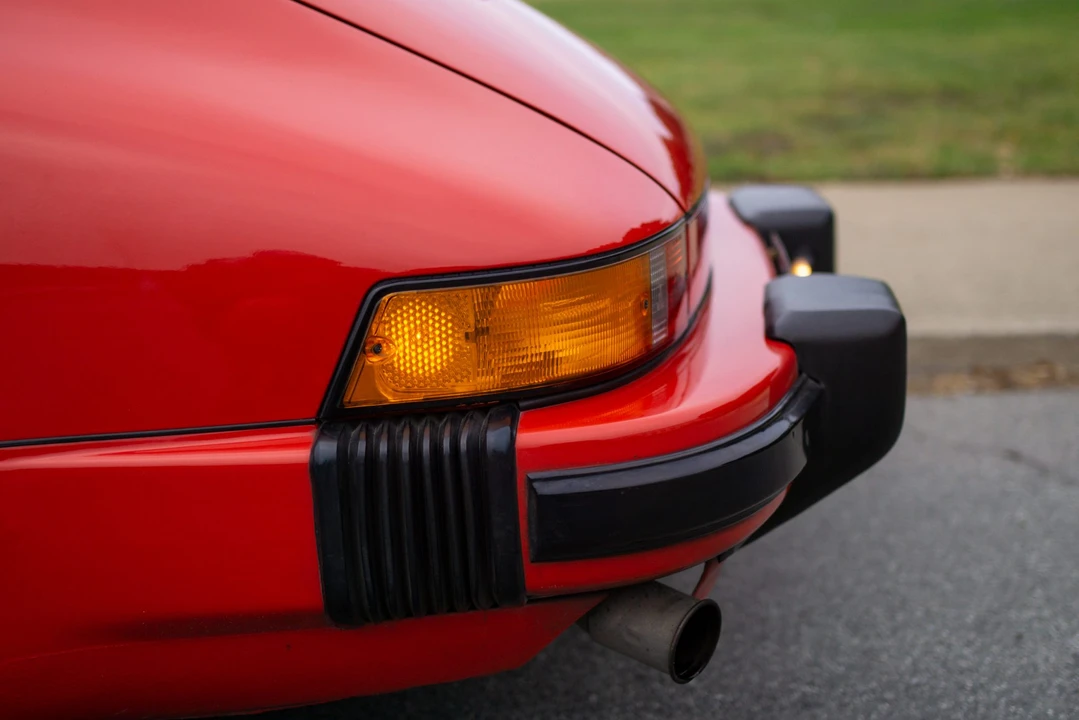 1989 Porsche 911 Carrera 3.2 - Image 28 of 31