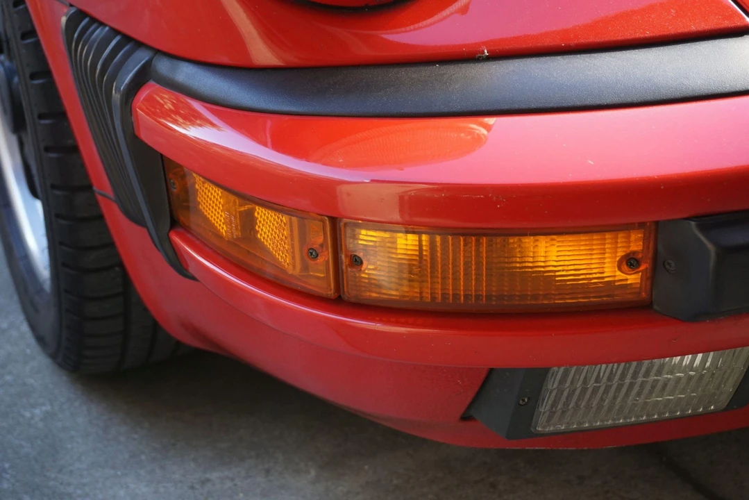 1989 Porsche 911 Carrera 3.2 - Image 14 of 31
