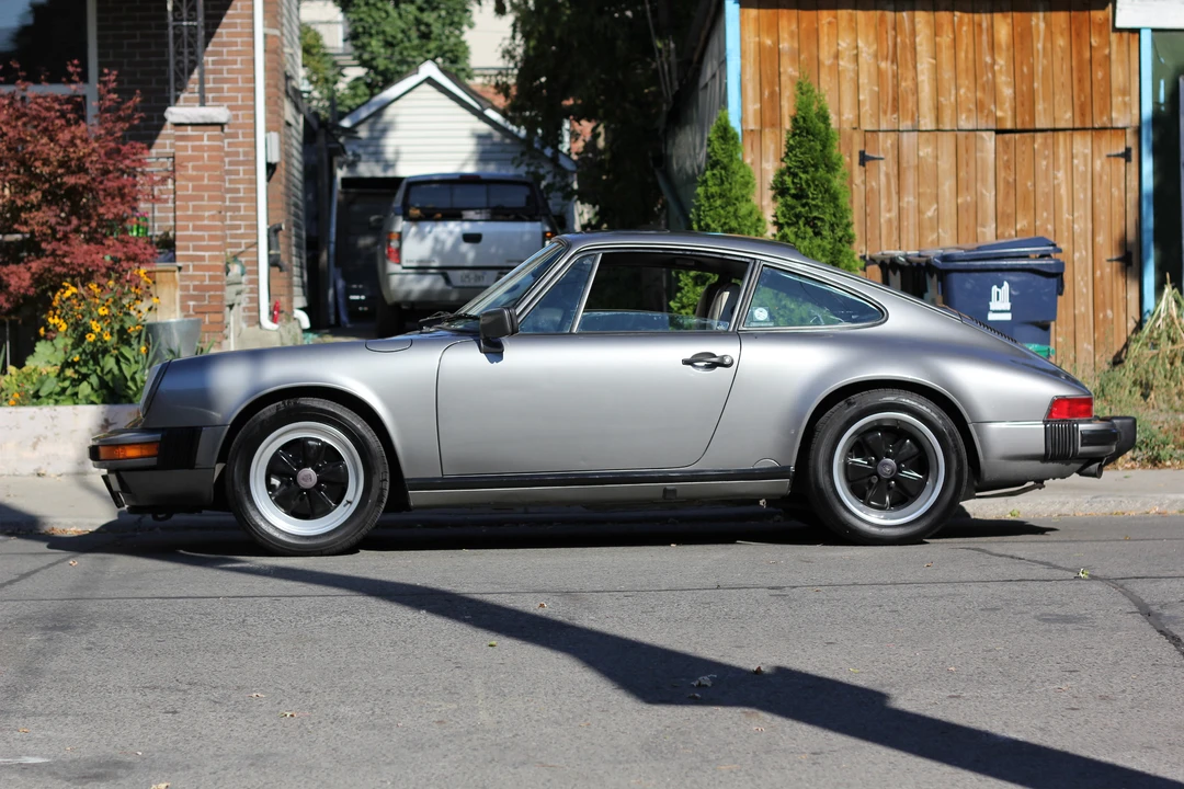 1989 Porsche 911 Carrera 3.2 - Image 9 of 31