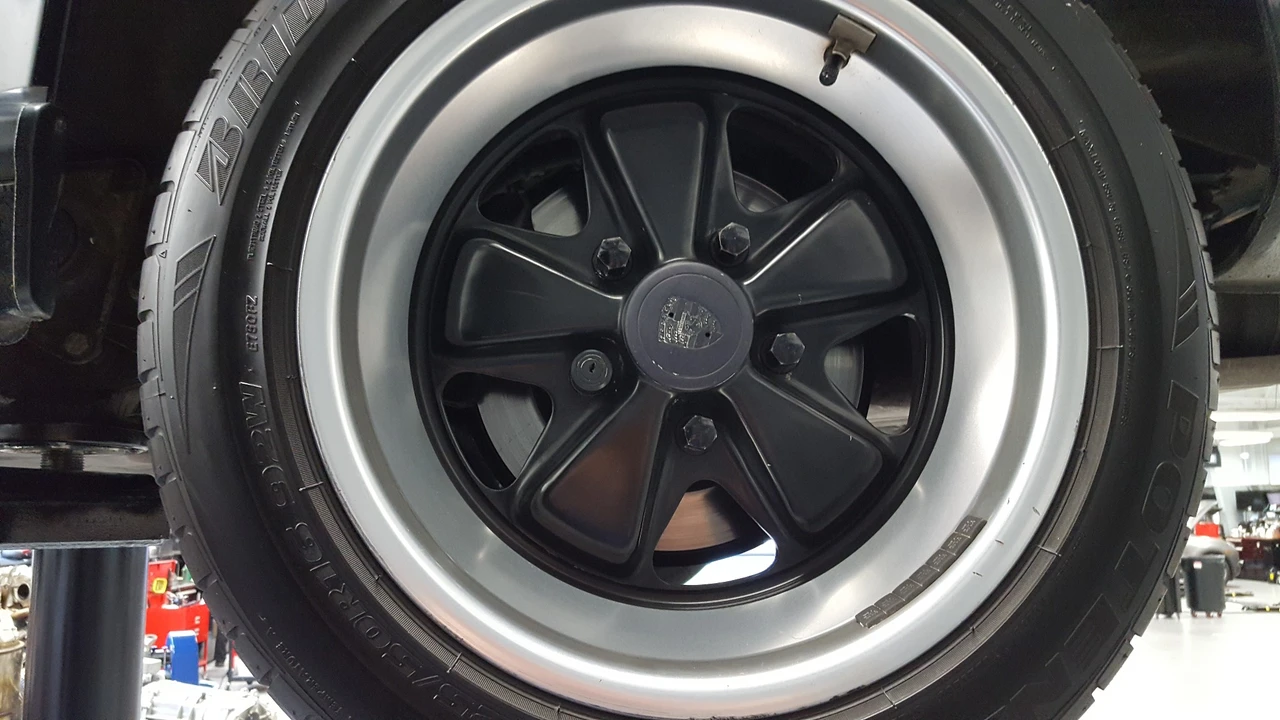 1989 Porsche 911 Carrera 3.2 - Image 30 of 31