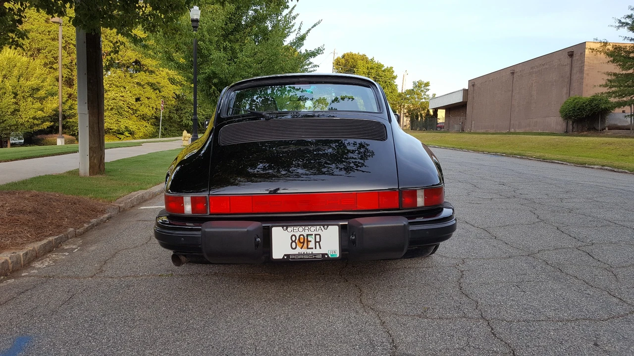 1989 Porsche 911 Carrera 3.2 - Image 10 of 31