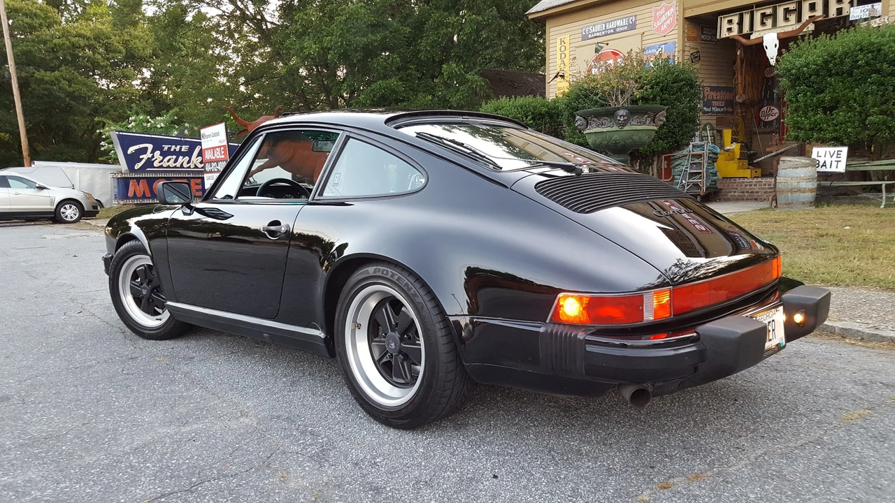 1989 Porsche 911 Carrera 3.2 - Image 7 of 31