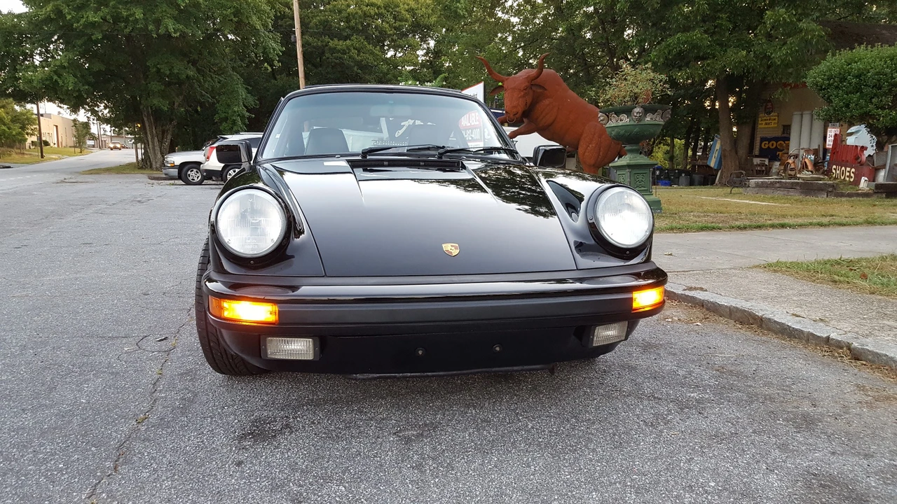 1989 Porsche 911 Carrera 3.2 - Image 9 of 31
