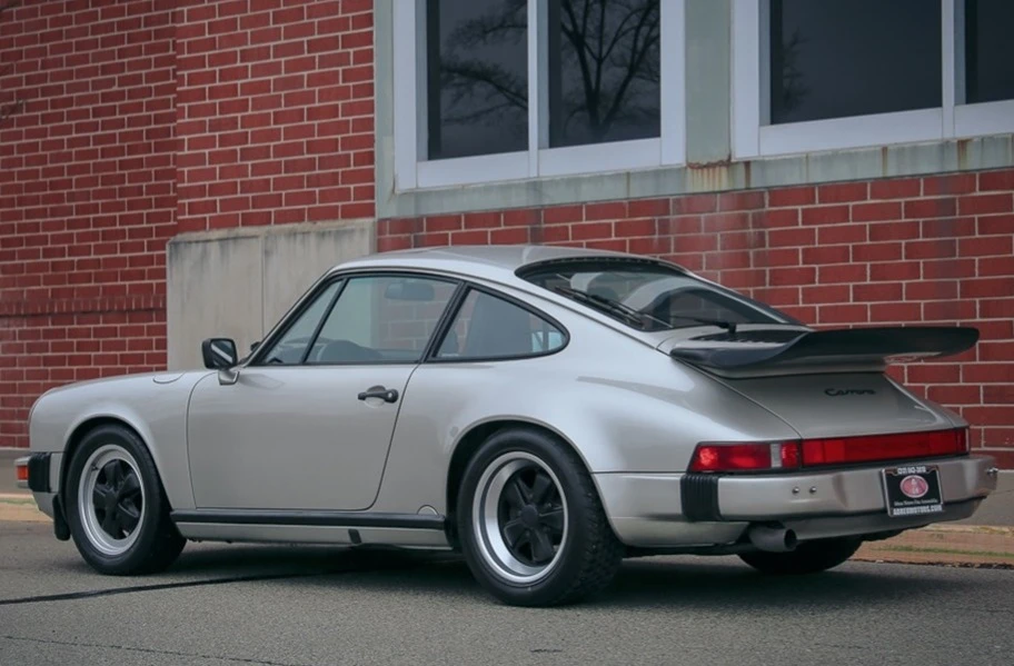 1989 Porsche 911 Carrera 3.2 - Image 13 of 31