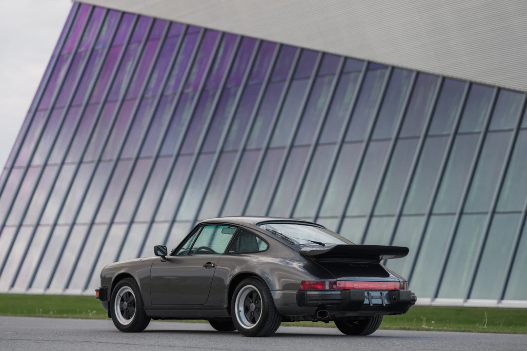 1989 Porsche 911 Carrera 3.2 - Image 11 of 31