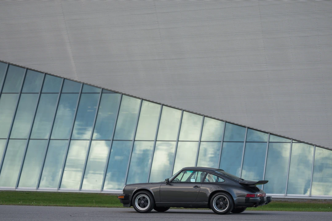 1989 Porsche 911 Carrera 3.2 - Image 10 of 31