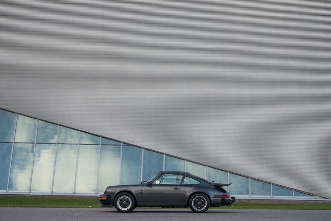 1989 Porsche 911 Carrera 3.2 - Image 9 of 31