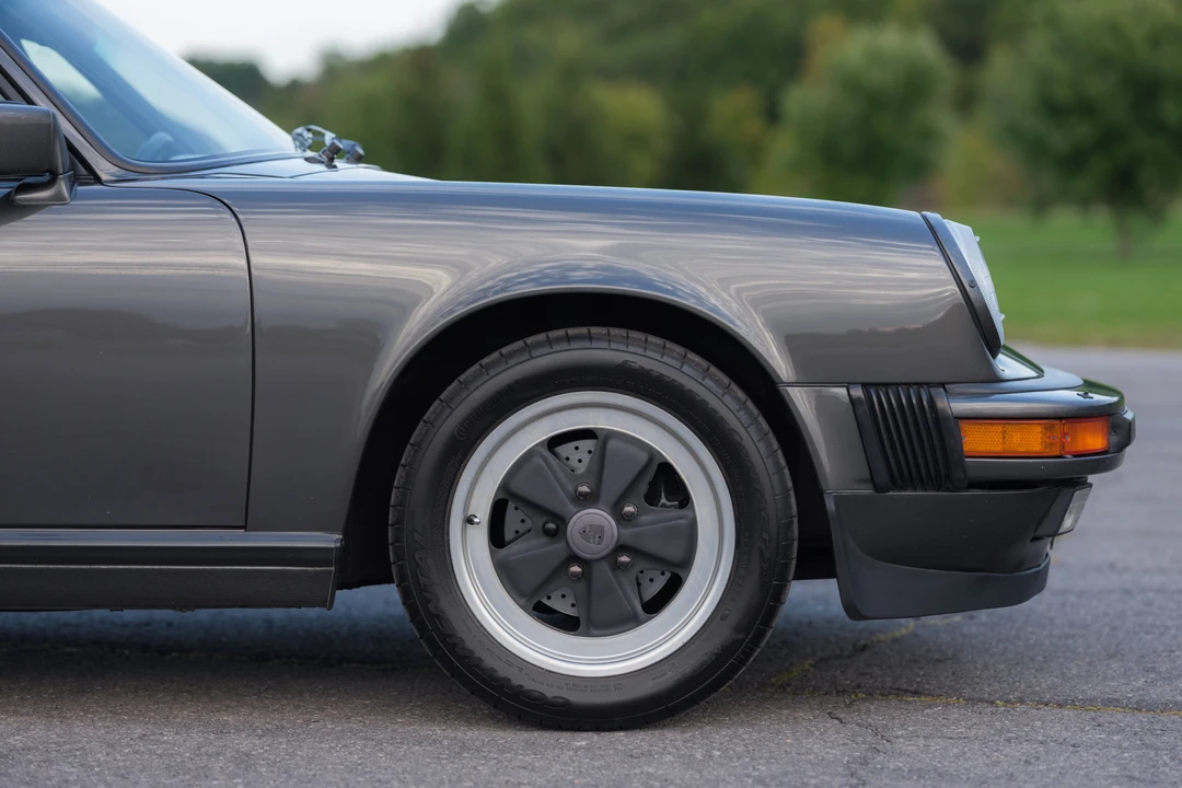 1989 Porsche 911 Carrera 3.2 - Image 16 of 31