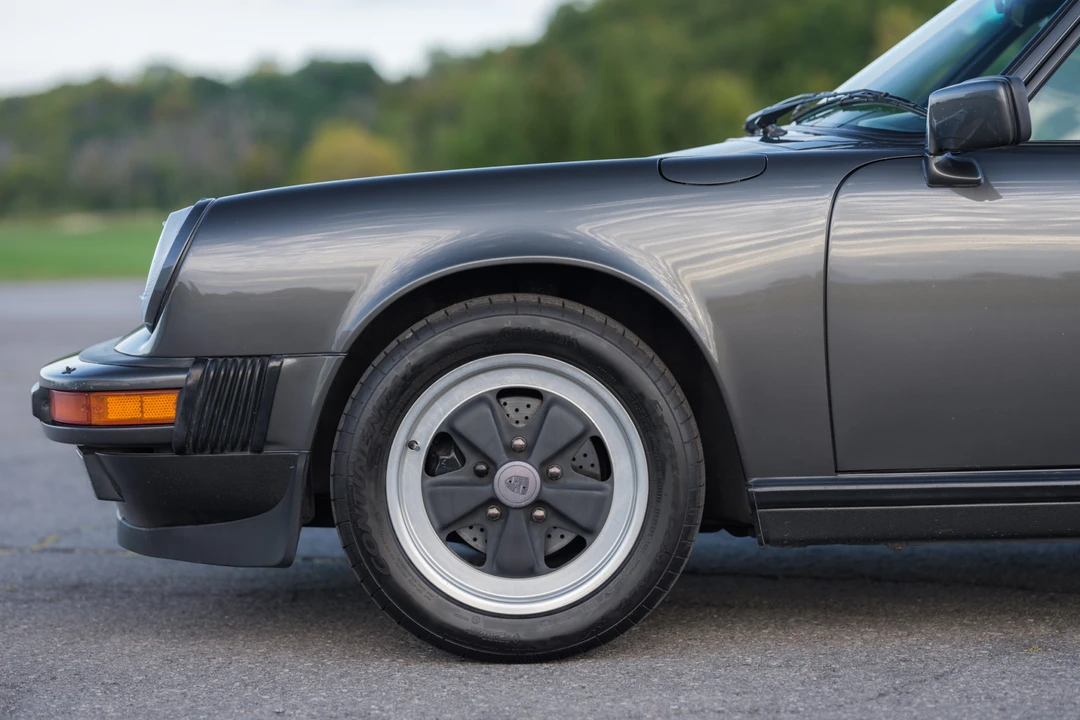 1989 Porsche 911 Carrera 3.2 - Image 13 of 31