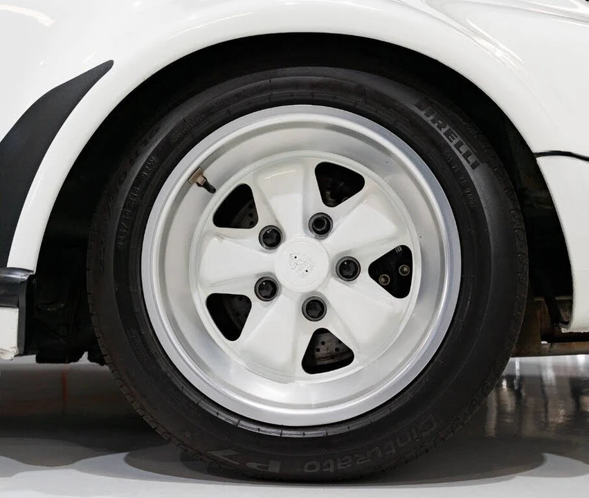 1989 Porsche 911 Carrera 3.2 - Image 15 of 31