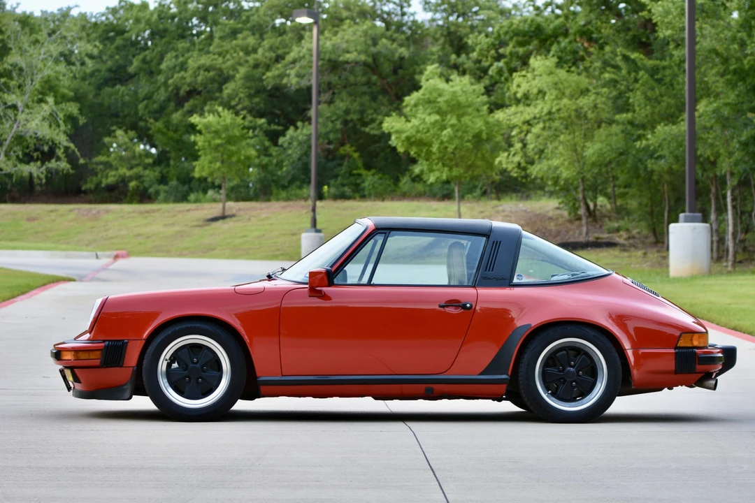 1989 Porsche 911 Carrera 3.2 - Image 10 of 31