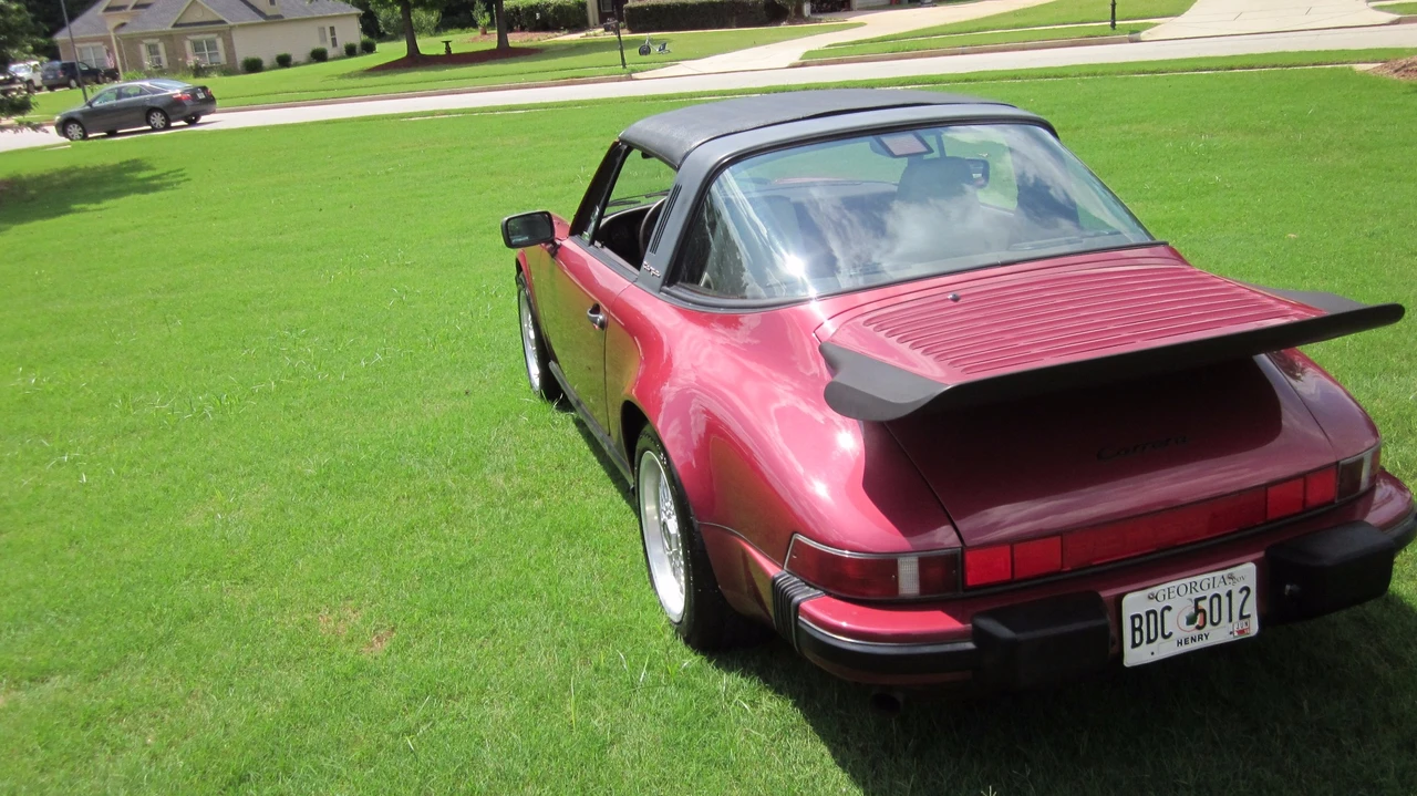 1989 Porsche 911 Carrera 3.2 - Image 10 of 31