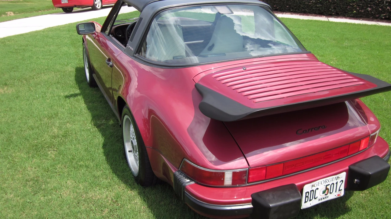 1989 Porsche 911 Carrera 3.2 - Image 11 of 31