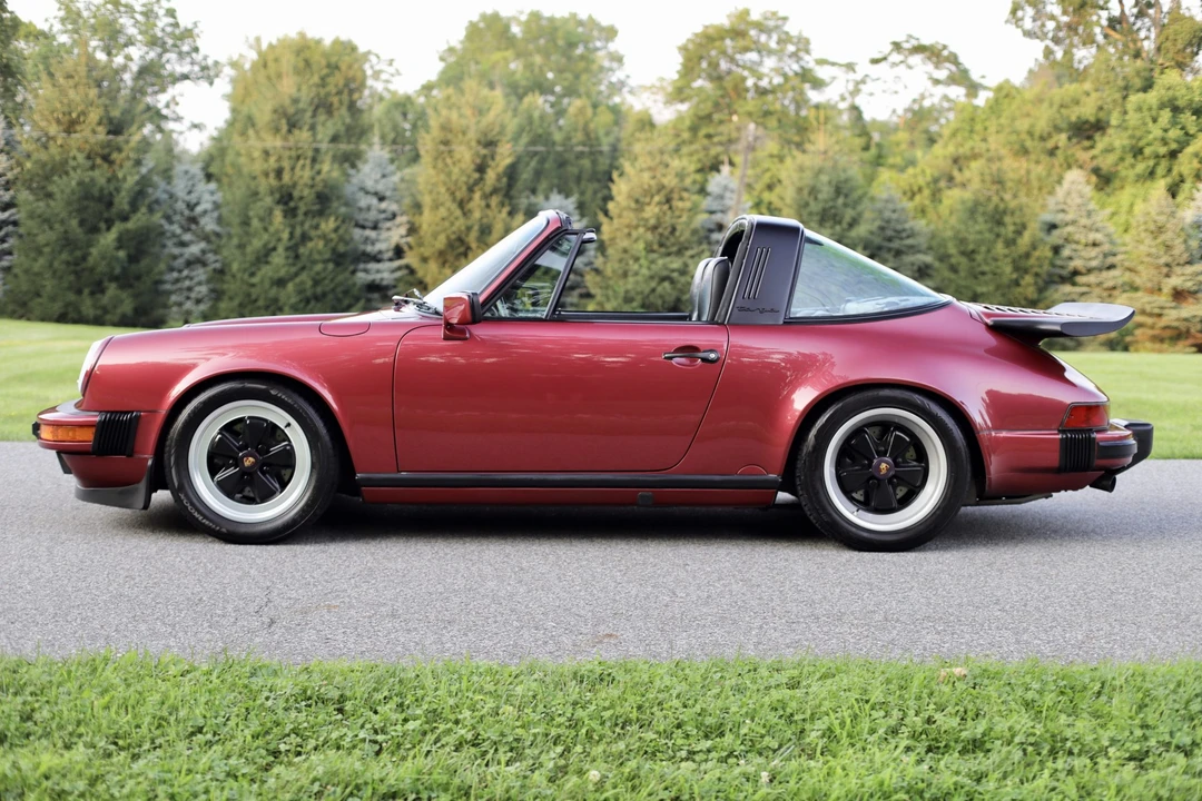 1989 Porsche 911 Carrera 3.2 - Image 11 of 31