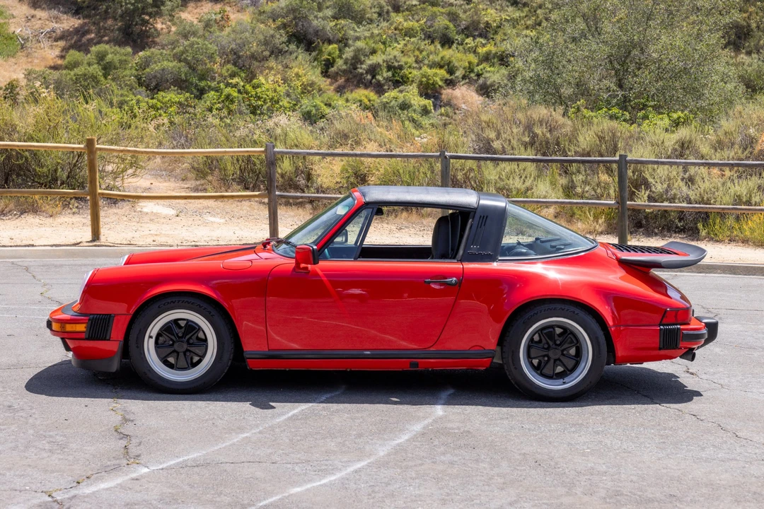 1989 Porsche 911 Carrera 3.2 - Image 12 of 31