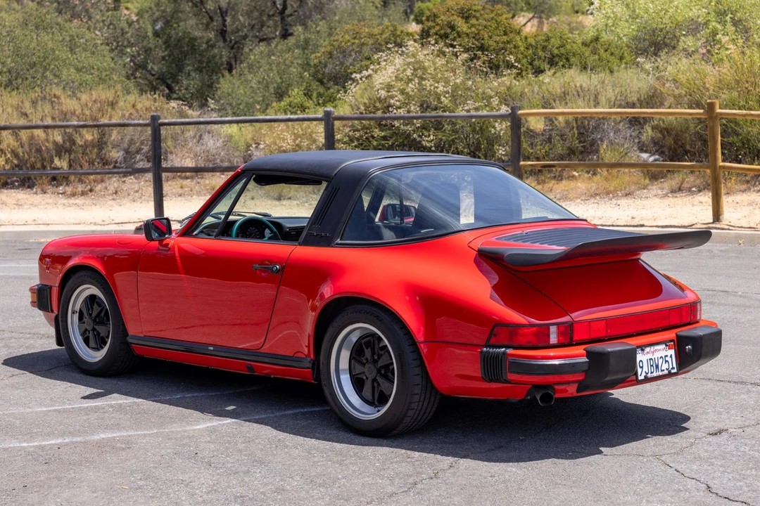1989 Porsche 911 Carrera 3.2 - Image 13 of 31