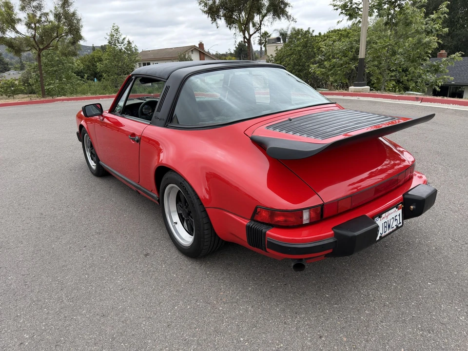 1989 Porsche 911 Carrera 3.2 - Image 5 of 31