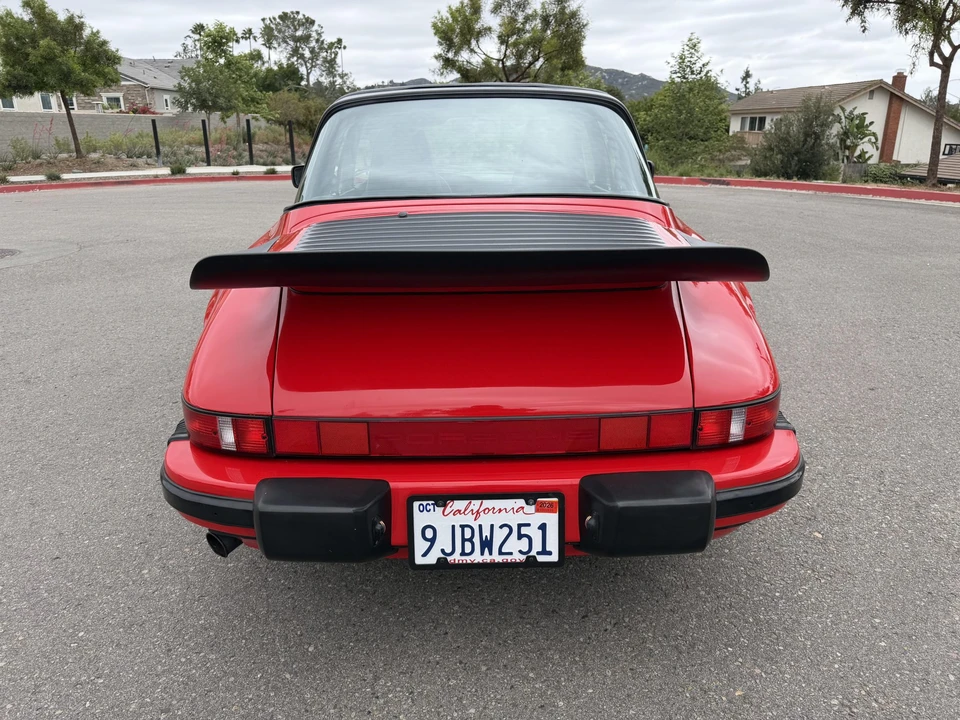1989 Porsche 911 Carrera 3.2 - Image 6 of 31
