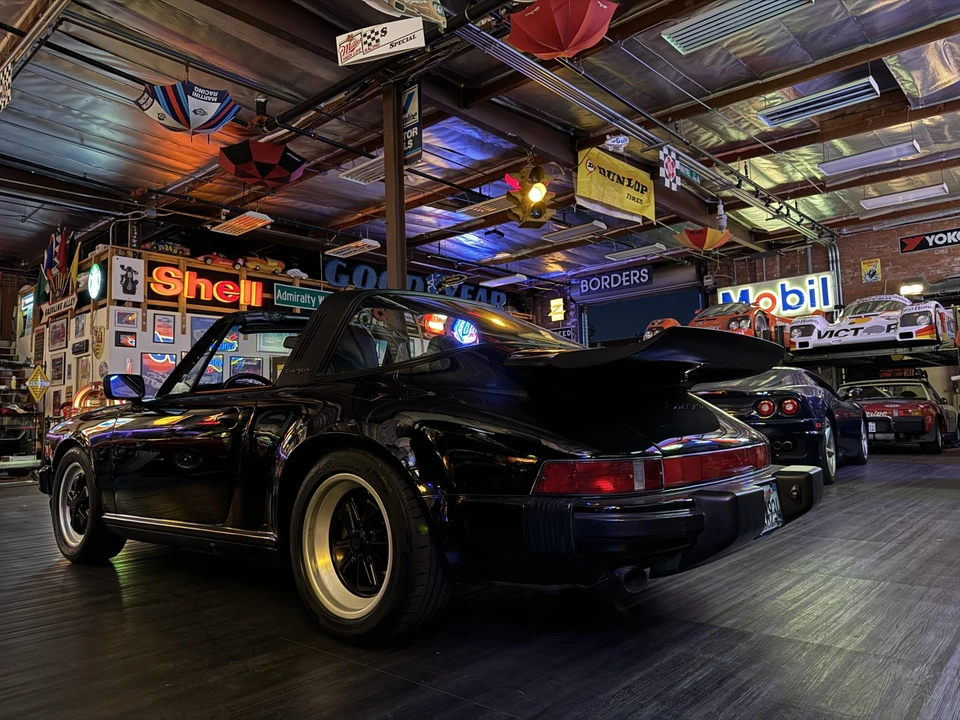 1989 Porsche 911 Carrera 3.2 - Image 30 of 31