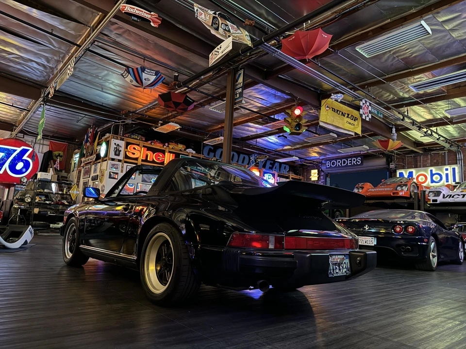 1989 Porsche 911 Carrera 3.2 - Image 31 of 31