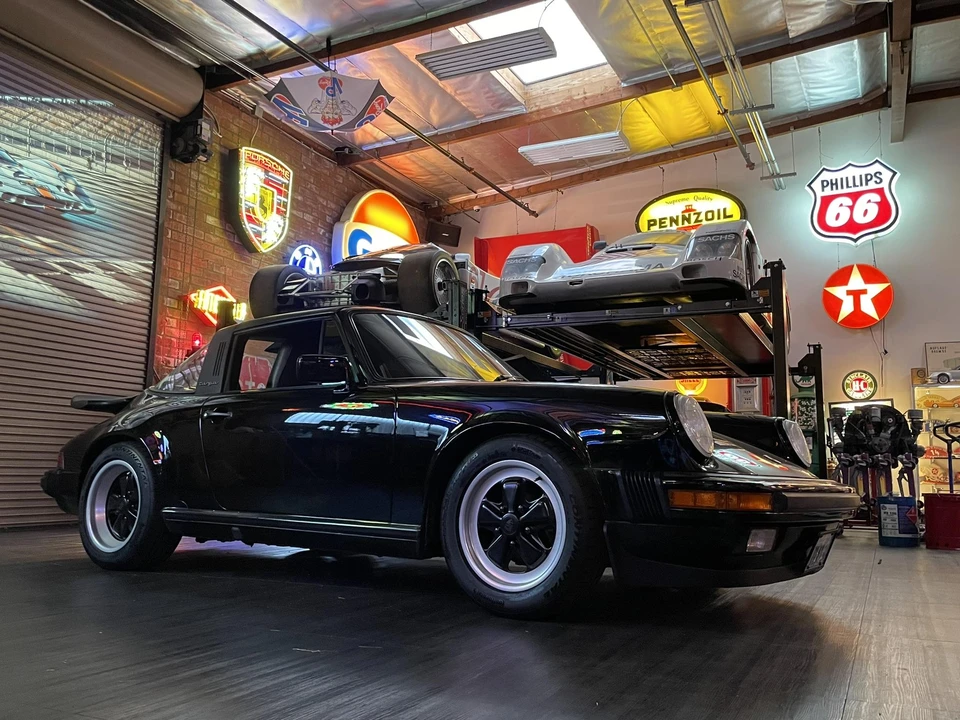 1989 Porsche 911 Carrera 3.2 - Image 17 of 31