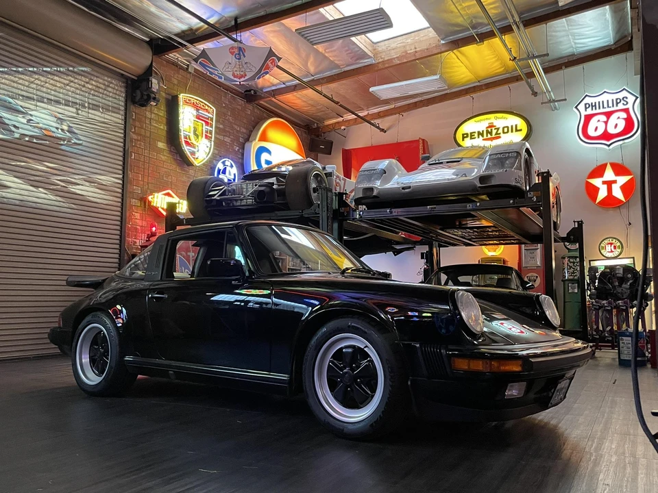 1989 Porsche 911 Carrera 3.2 - Image 18 of 31