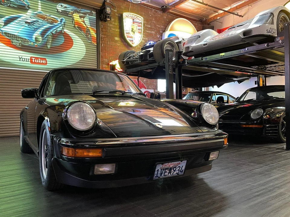 1989 Porsche 911 Carrera 3.2 - Image 2 of 31