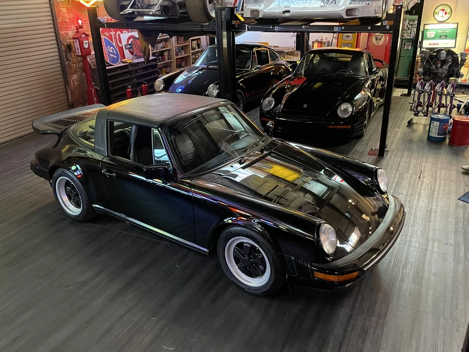 1989 Porsche 911 Carrera 3.2 - Image 6 of 31