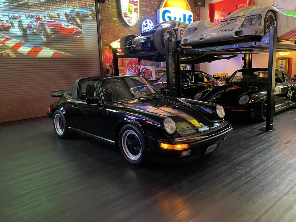 1989 Porsche 911 Carrera 3.2 - Image 7 of 31
