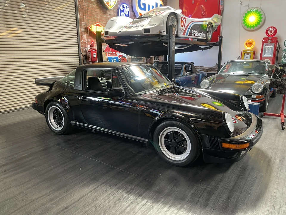 1989 Porsche 911 Carrera 3.2 - Image 14 of 31
